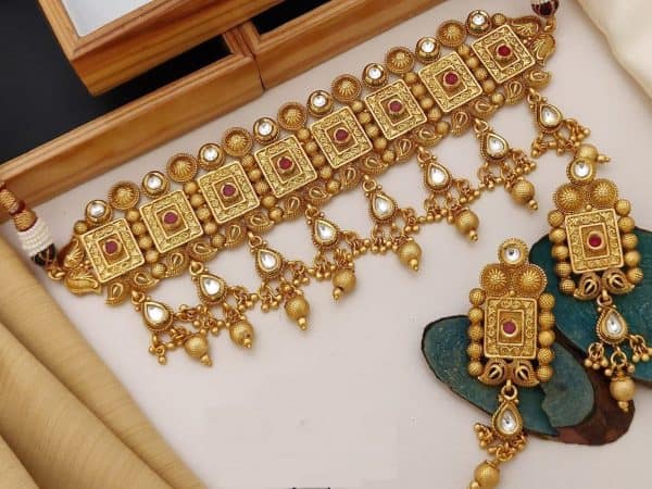 Antique trend Choker Necklace Set